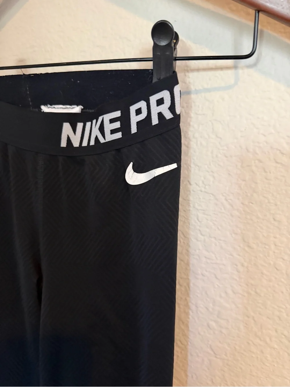 Nike Pro Women’s Black Athletic Leggings XS